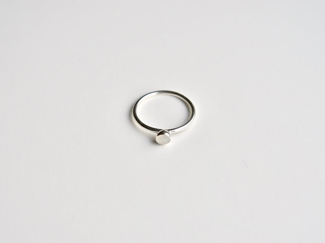 Tiny Gems: Mondstein Ring silber | Gr. 52, 54 & 56 - Mia&Martha by Katja Schmalen