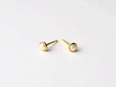 Tiny Gems: Perlen Ohrstecker vergoldet - Mia&Martha by Katja Schmalen