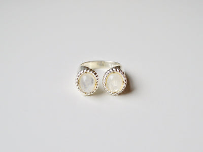 Unikat: Statement Ring mit Mondstein silber - Mia&Martha by Katja Schmalen