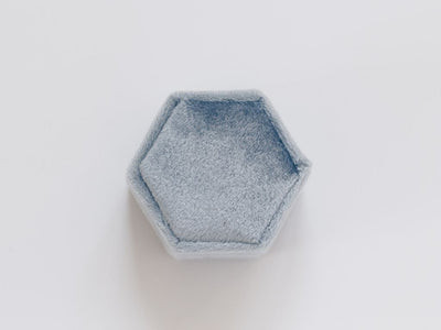 Velvet Love: Ringbox Dusty Blue aus Samt - Mia&Martha by Katja Schmalen