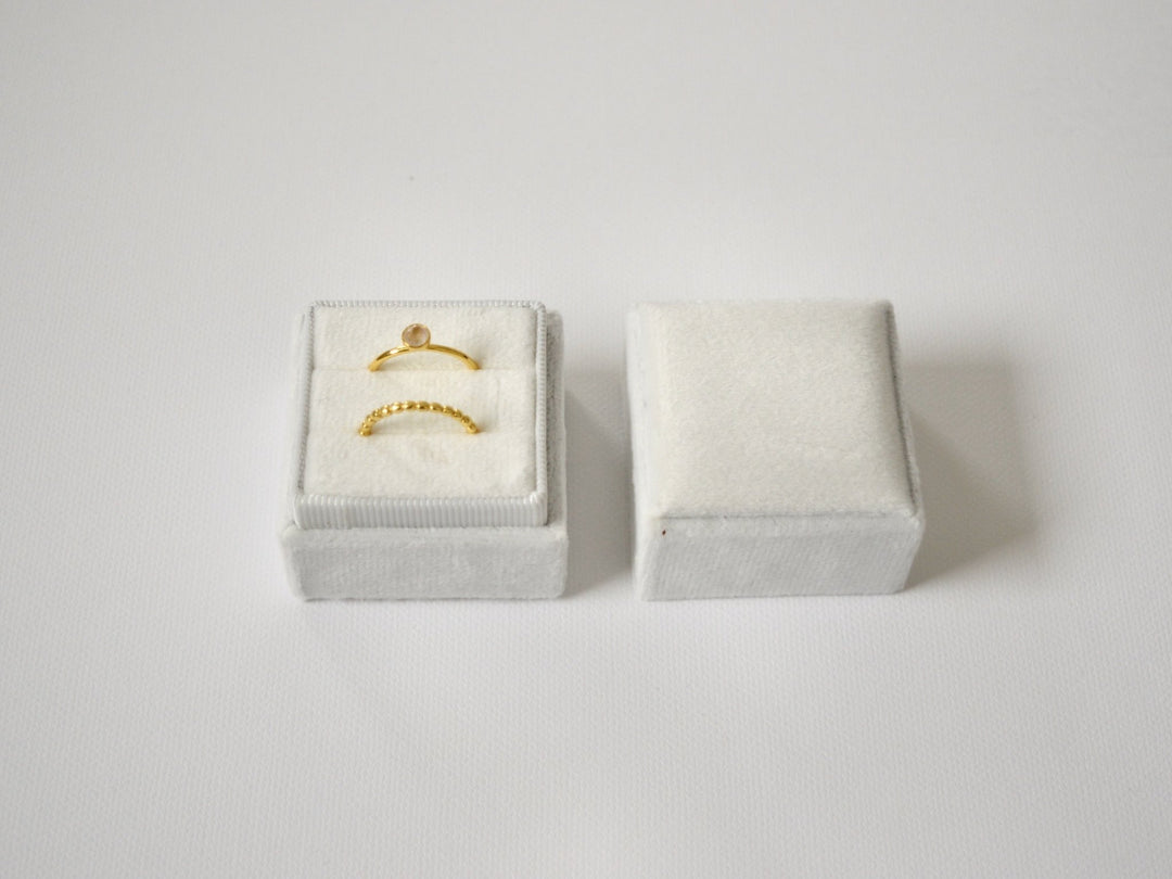 Velvet Love: Ringbox Square aus Samt - Farbe Milk