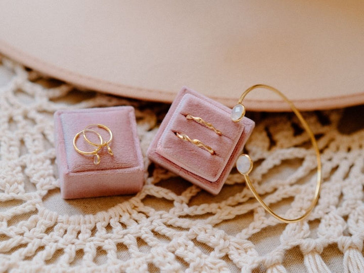 Velvet Love: Ringbox Square aus Samt - verschiedene Farben - Mia&Martha by Katja Schmalen