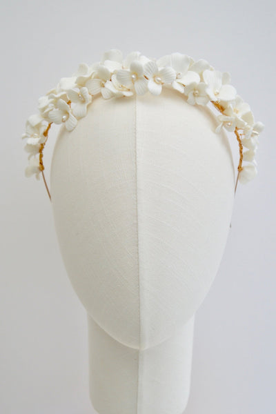 Violette: Opulente Crown mit Blüten und Perlen| Farbe gold oder silber