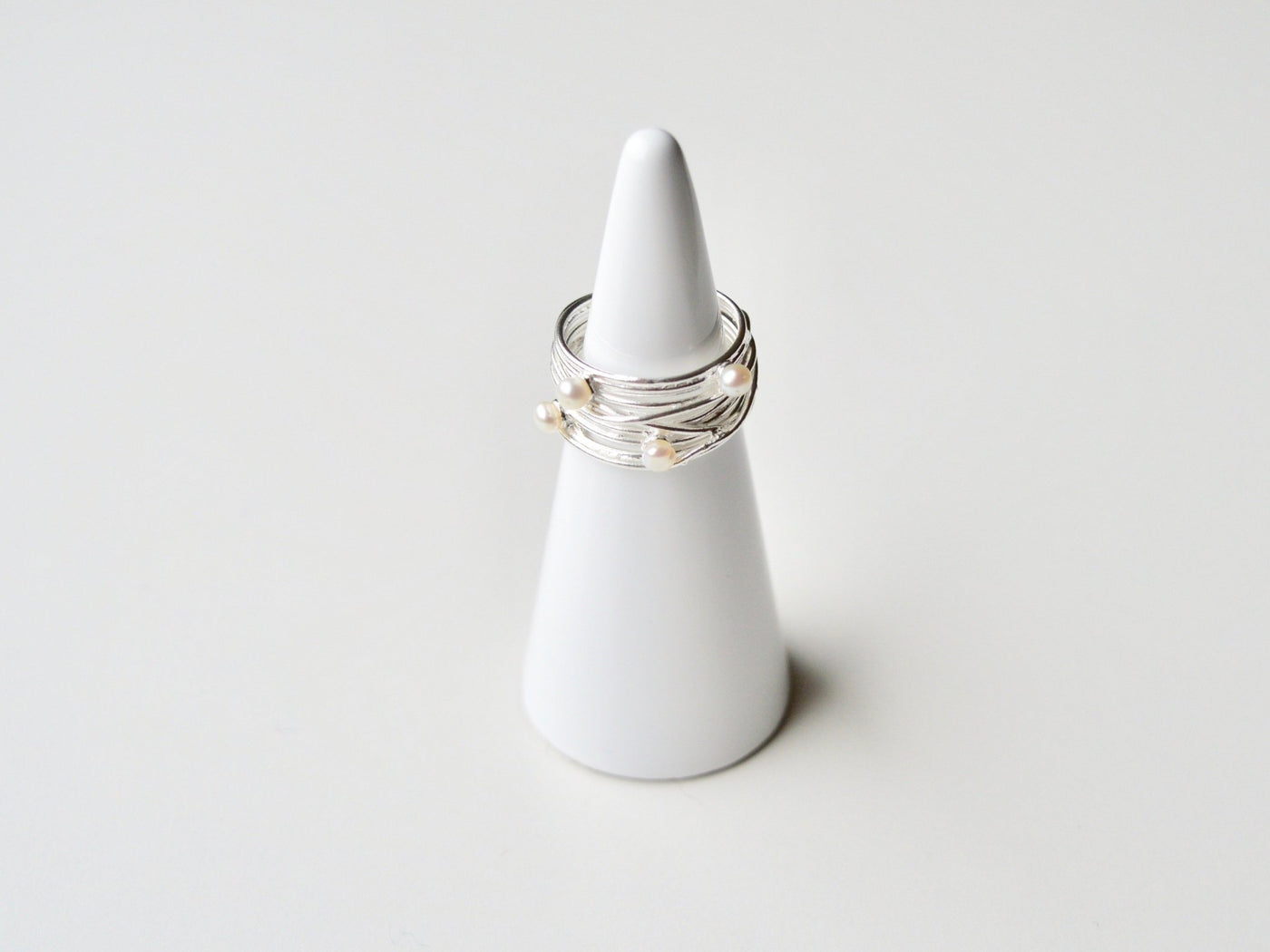 Wire & Pearls: Statement Perlen Ring silber - Mia&Martha by Katja Schmalen
